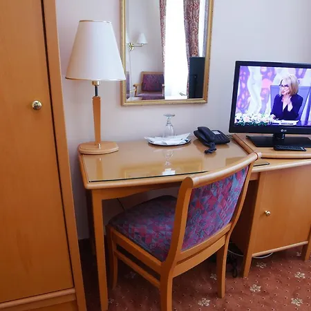 Pavlov Szálloda 4*